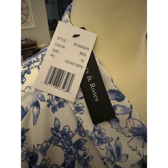 Violets & Roses Blue Floral Wrap Peplum Top, Plus Size 1X, NWT - Picture 7 of 8